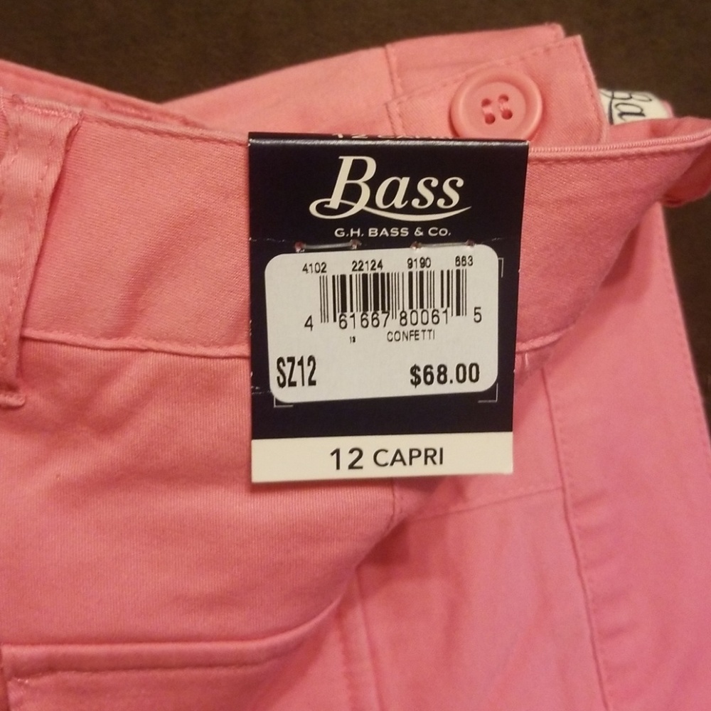 Capris - Picture 3 of 4